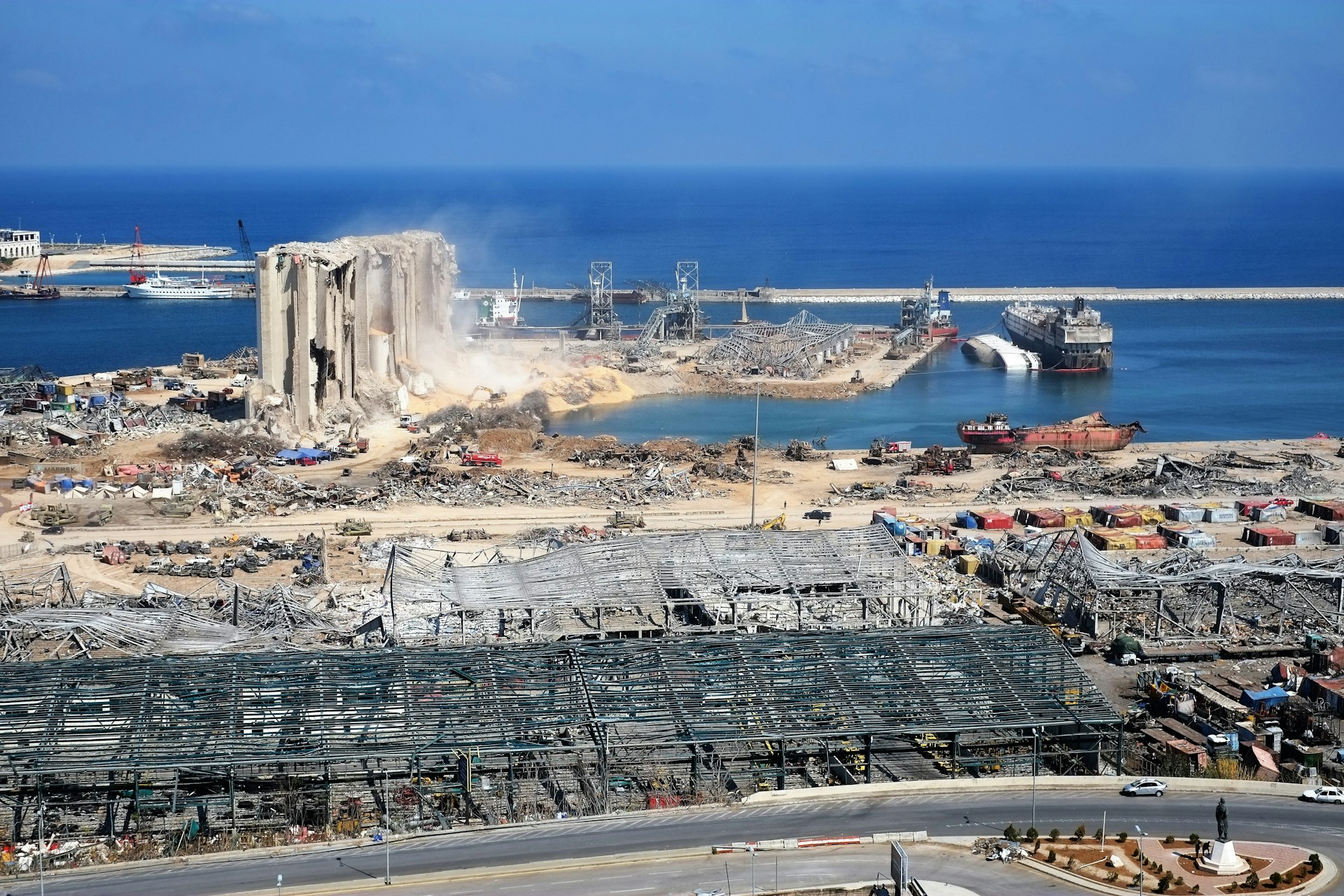 The port in Lebanon shortly after the blast