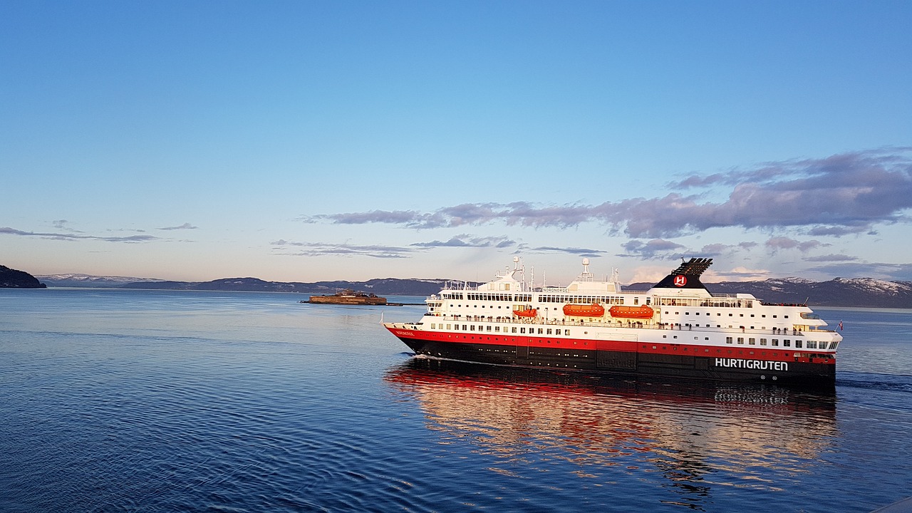 A Hurtigruten cruise ship