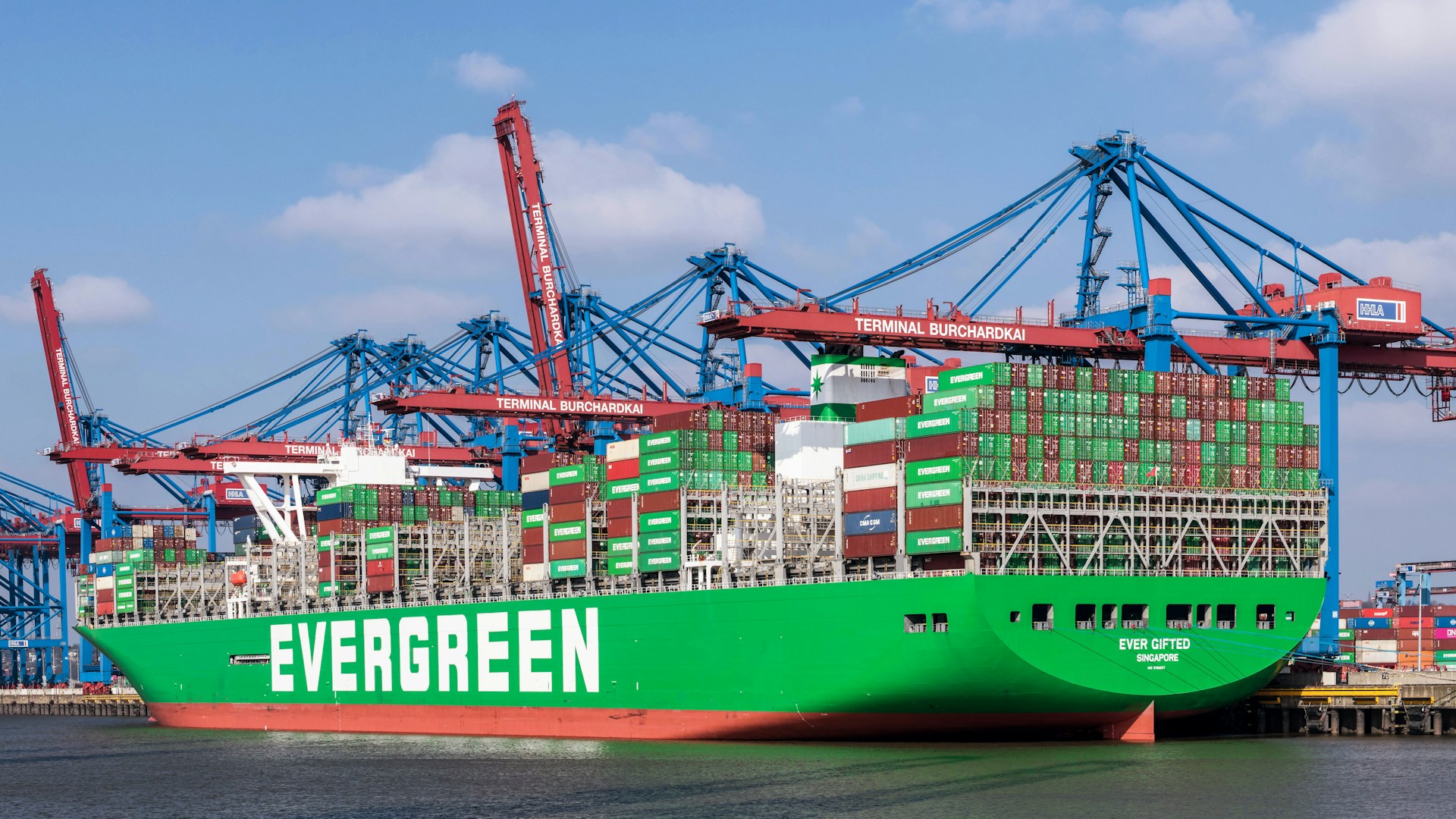 Global Boxship Orders Surge Past 9 Million TEU