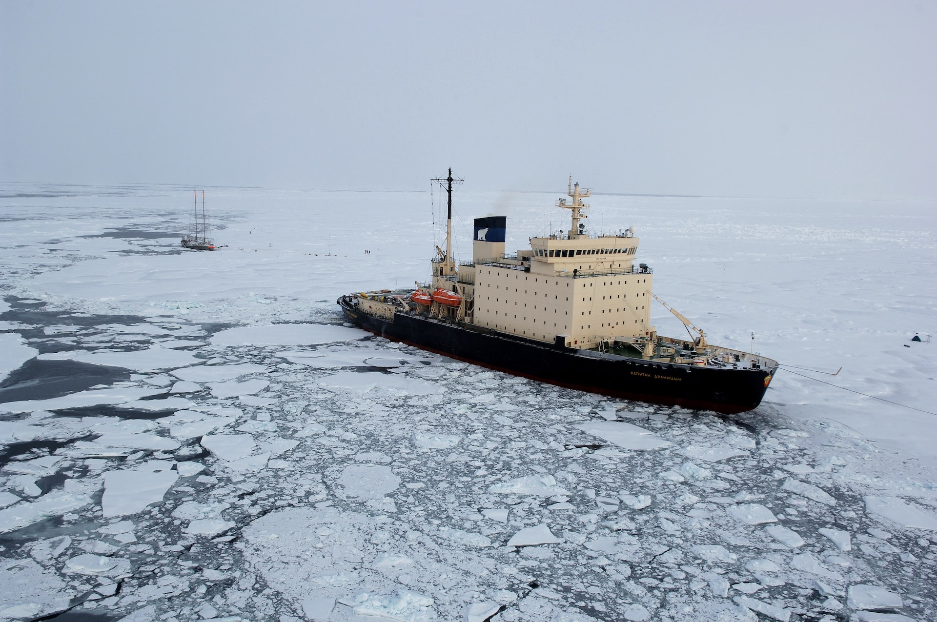 Davie Awarded First Government Contract for Six Icebreakers 