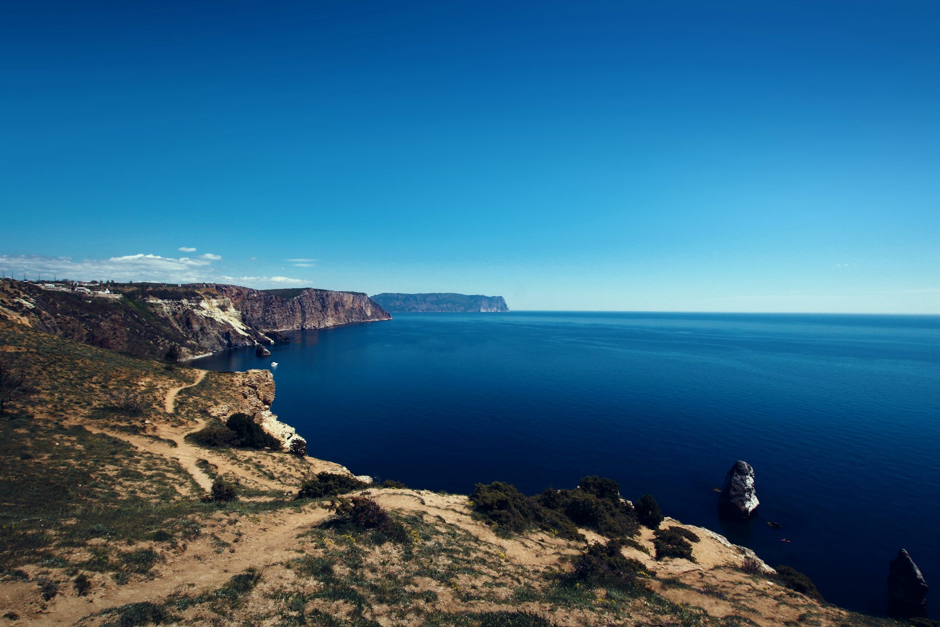 A stretch of coastline along the Black Sea