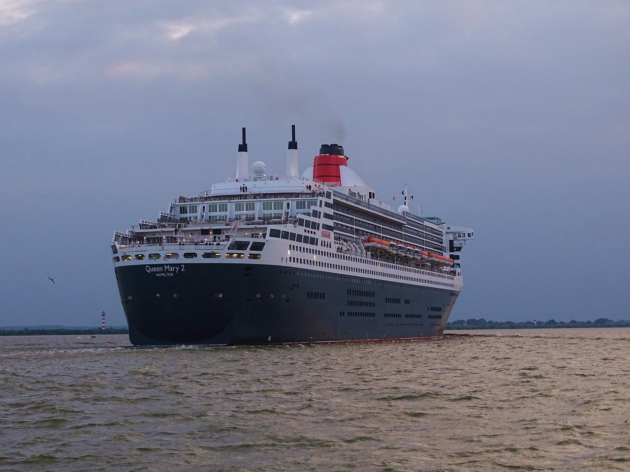 The Queen Mary 2 cruise ship