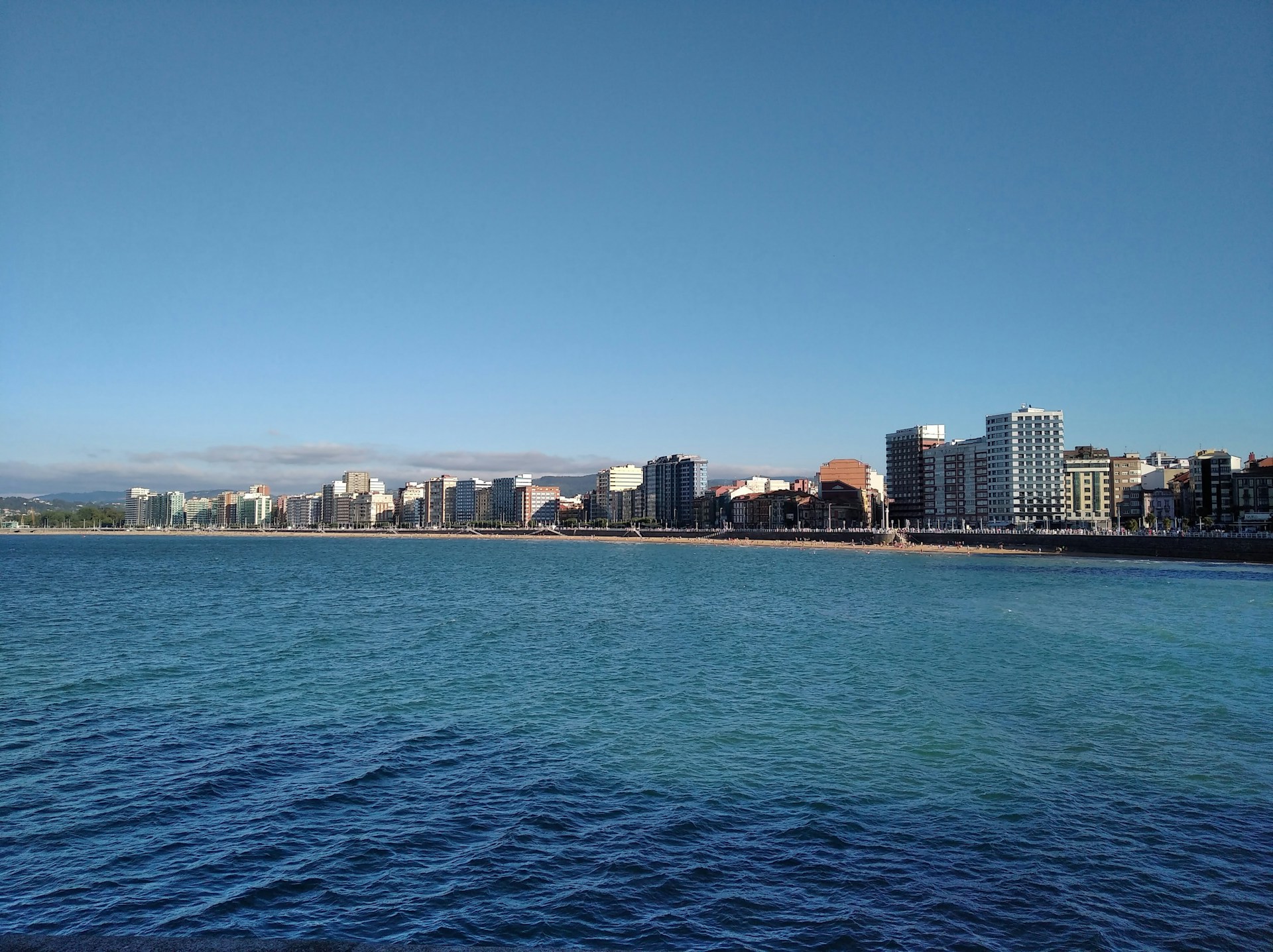 Port of El Musel Receives Largest Container Ship in Its History