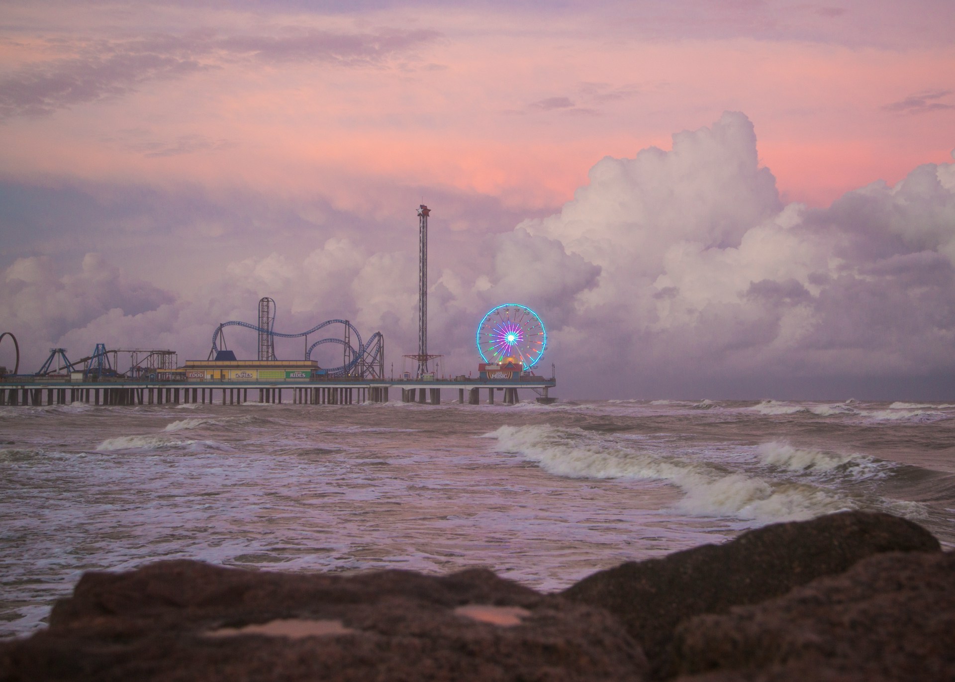 The pleasure pier at Galveston Texas